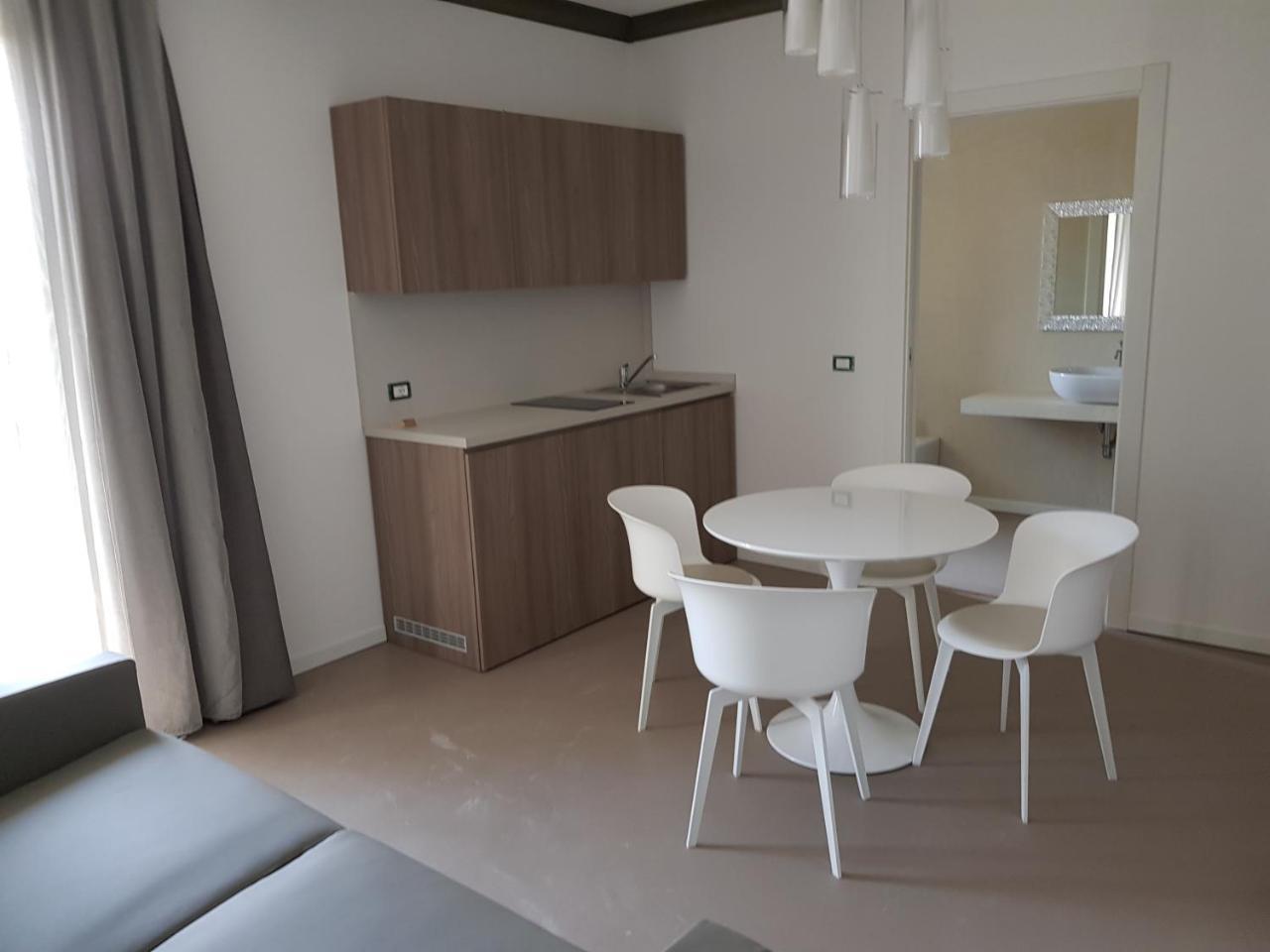 Venus Suites Cervia Buitenkant foto