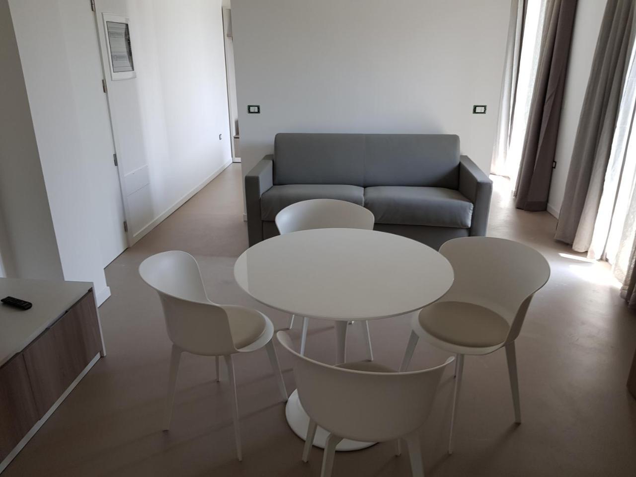 Venus Suites Cervia Buitenkant foto