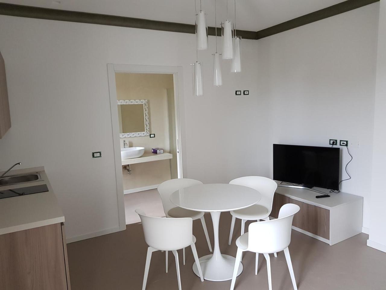 Venus Suites Cervia Buitenkant foto
