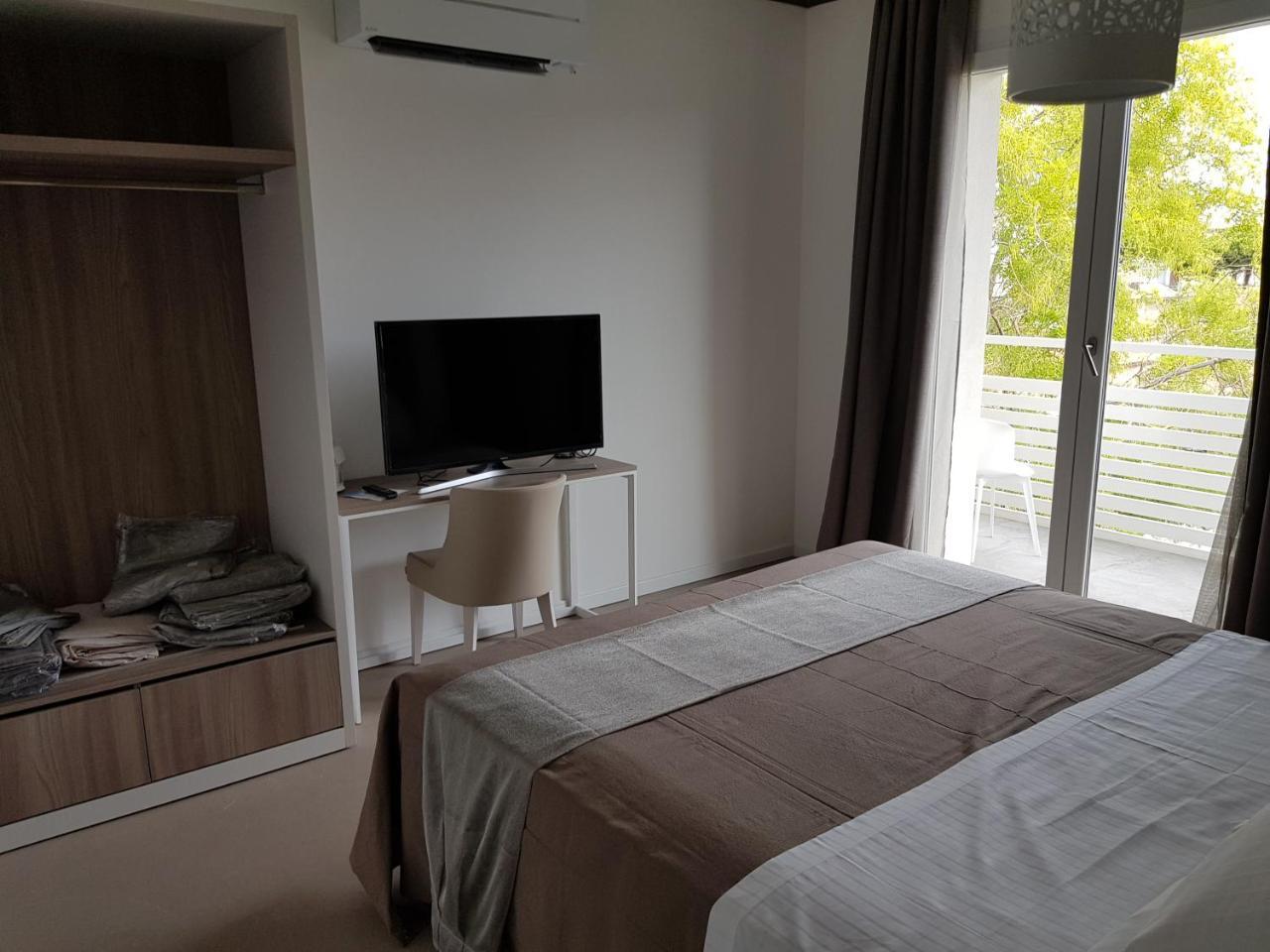 Venus Suites Cervia Buitenkant foto