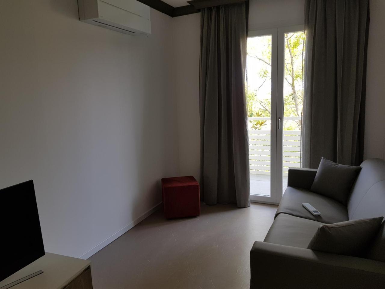 Venus Suites Cervia Buitenkant foto